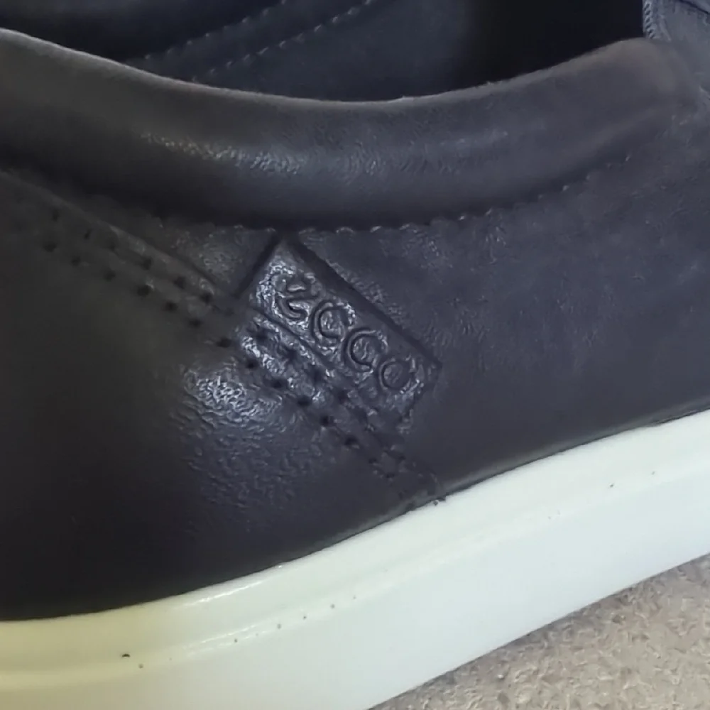 ECCO I  Black Soft 7 Leather Woven Slip-On Sneaker Loafers, 5/36 - Picture 9 of 16